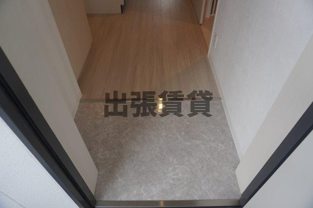 仲介手数料0！！STUDIO KANAREBASHIの玄関