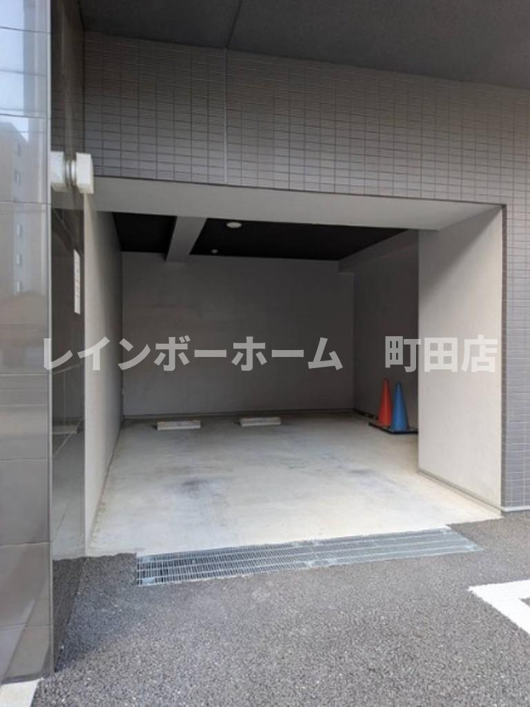 ＬＩＭＥＲＥＳＩＤＥＮＣＥ　ＭＡＣＨＩＤＡ※初期費用分割あと払いサービス利用可能物件の駐車場