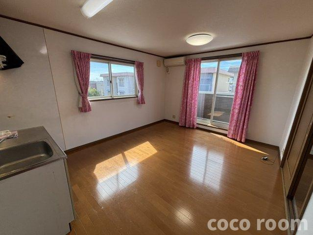 島田市南　恵の塔の居間・リビング