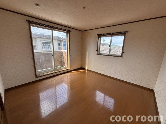 島田市南　恵の塔の洋室