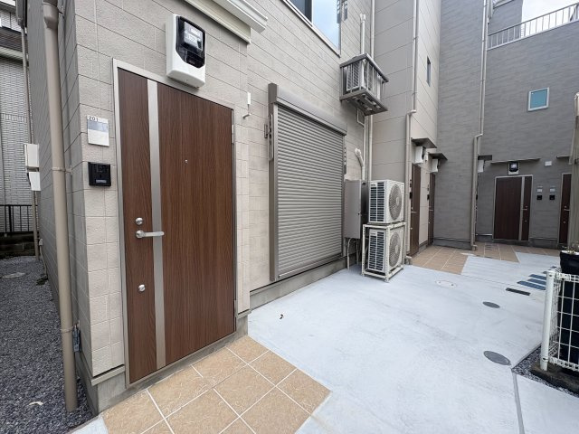 アピチェ西調布のエントランス