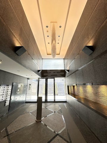 ルーブル南馬込参番館のエントランス