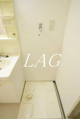 【設備】 | ファイン万久 | 室内洗濯機置き場です。