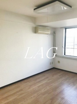 【居間・リビング】 | ワイティーコート | 洋室のお部屋です。