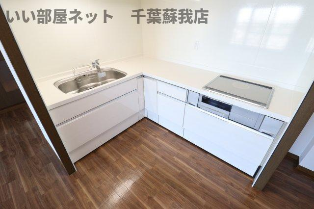 オーシャンビュー壱番館のキッチン|お料理しやすいキッチンです
