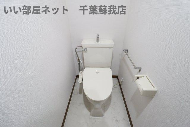 オーシャンビュー壱番館のトイレ|ゆったりとした空間のトイレです