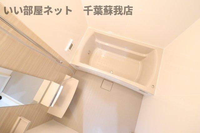 オーシャンビュー壱番館の浴室|日々の疲れを癒すお風呂付です