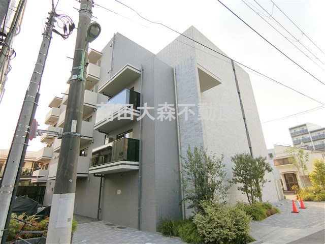 BluRock大鳥居の外観