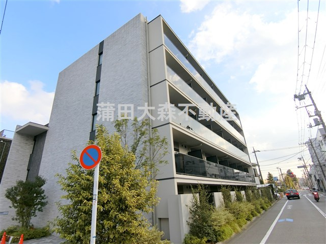 BluRock大鳥居の外観