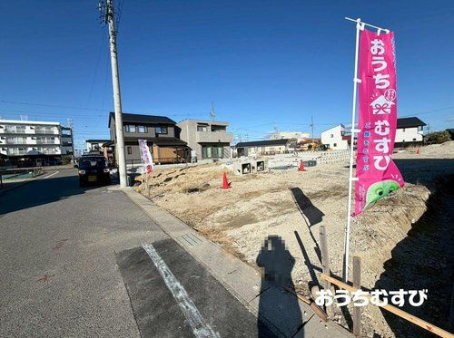 小牧市岩崎2期(全10区画)の前面道路含む現地写真