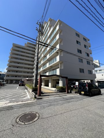 クリーンピア米子加茂町　の外観|前面道路含む外観