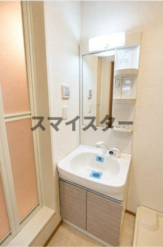 千葉市稲毛区稲毛１丁目のアパートの居間・リビング