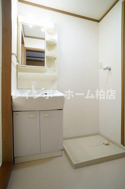 【仲介手数料：50％OFF】対象物件！の洗面所|忙しい朝には欠かせない洗面所です