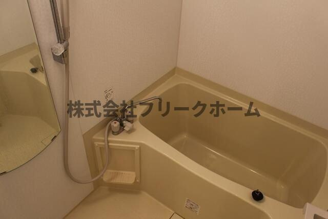 武蔵野市吉祥寺東町２丁目の賃貸マンションの浴室