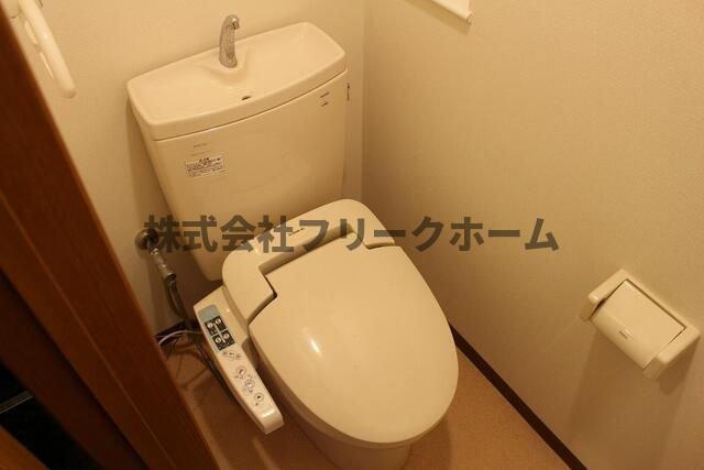 武蔵野市吉祥寺東町２丁目の賃貸マンションのトイレ