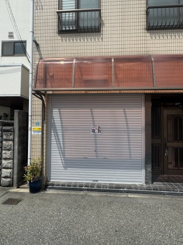 三津屋中2丁目店舗