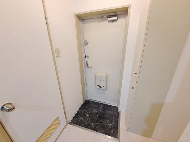 サンハイツバロンⅡの玄関