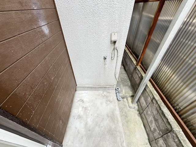 向野町貸家のバルコニー
