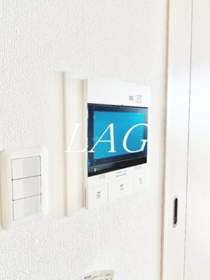 【セキュリティ】 | グランピラー高井戸 | モニター付インターホンです。
