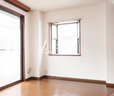 【居間・リビング】 | パークパレス | 洋室のお部屋です。