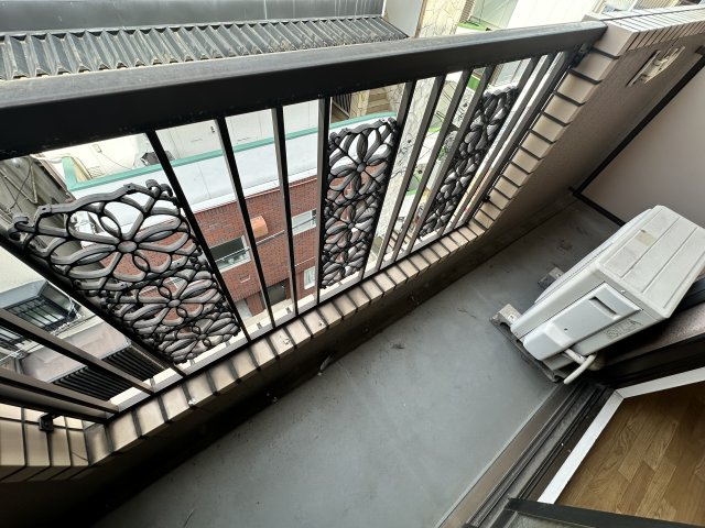 グリーンハウスのバルコニー