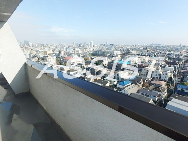 上池台マンションのバルコニー