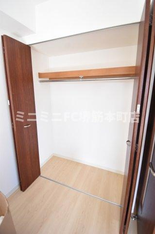 グランカーサ梅田北の収納