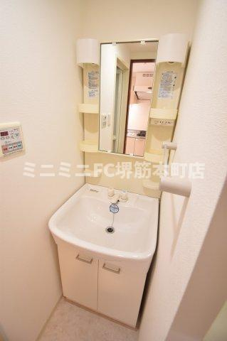 グランカーサ梅田北の洗面所