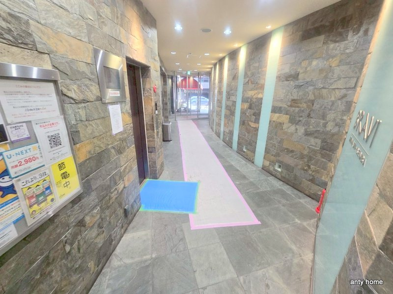 ブラービ南船場　仲介手数料無料のロビー