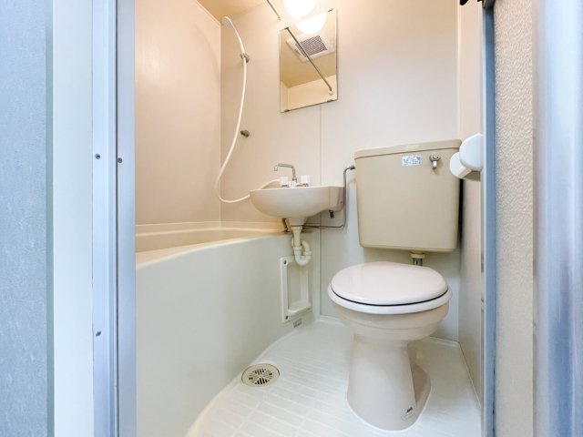 エクセル２１のトイレ|改装中のため、別のお部屋の写真です