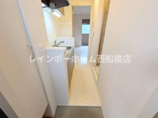 オーラ新浦安の玄関