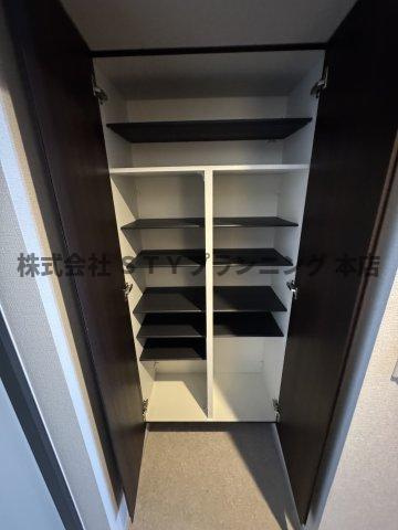 仲介手数料０円！CLOVER泉の収納