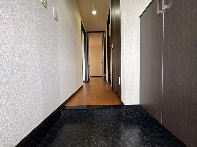 ベルグラースの玄関