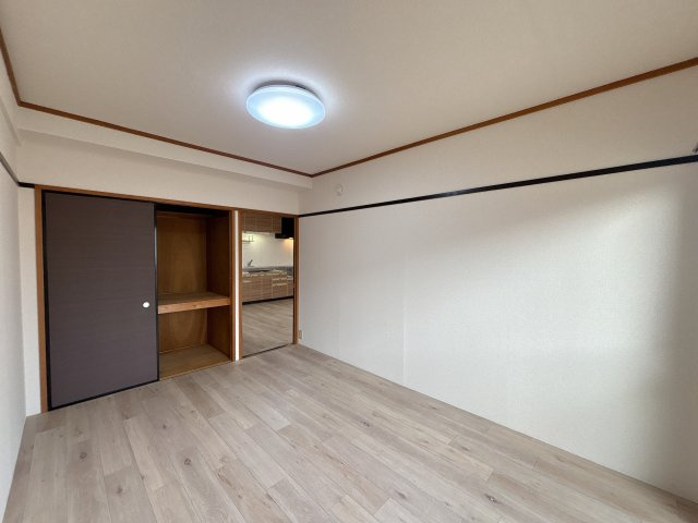 グランドール・清水苑の洋室