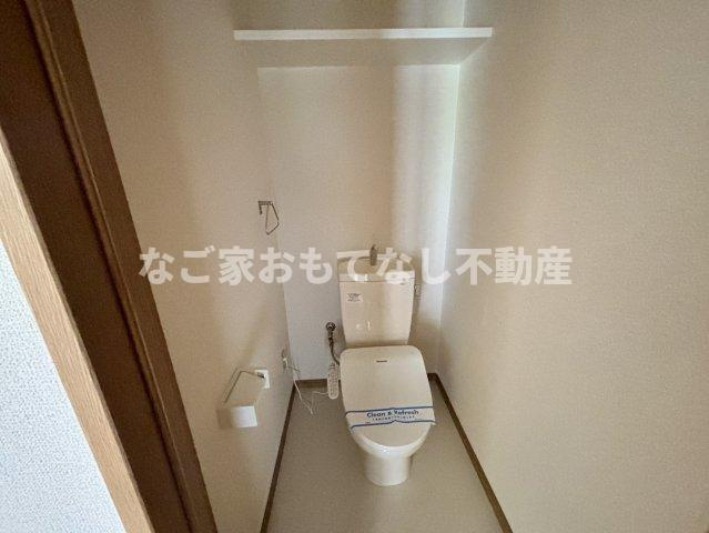 【トイレ】 | コンフォート上小田井 | ※写真は別号室