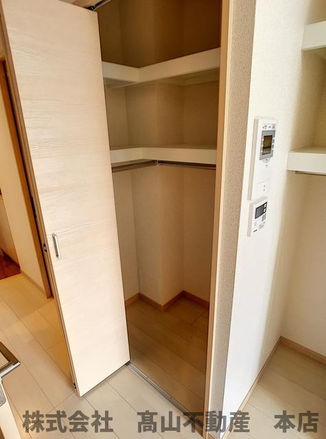 福津市日蒔野２丁目の賃貸マンションの収納