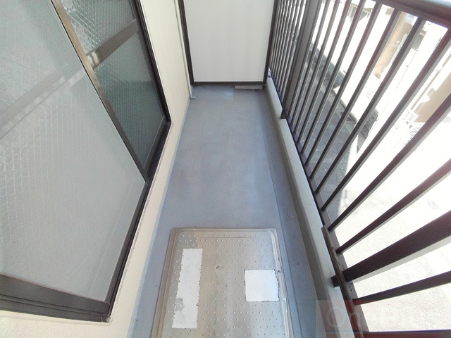 神戸市灘区灘北通１丁目の賃貸マンションのバルコニー