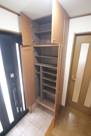 【収納】 | 深阪IKKENYA | シューズボックス