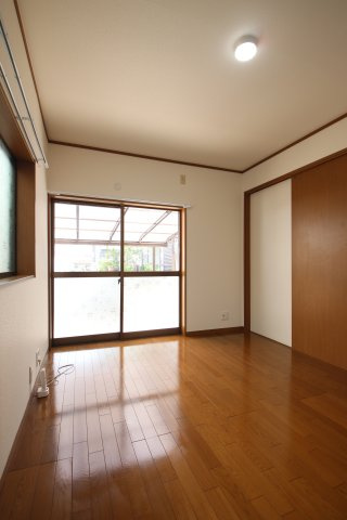 【寝室】 | 深阪IKKENYA