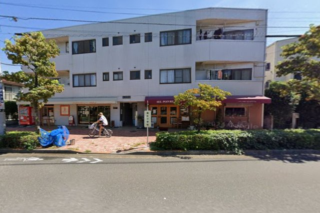 練馬区練馬１丁目の店舗一部の外観