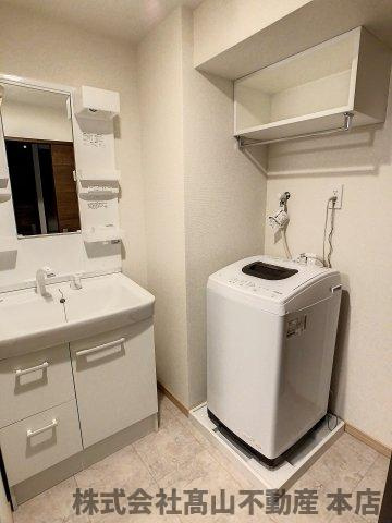 宗像市田熊２丁目の賃貸マンションの洗面所