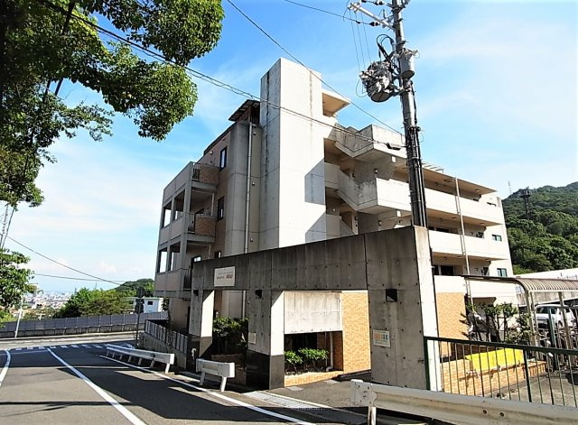 サンコート花山の外観|存在感の有る美麗な外観