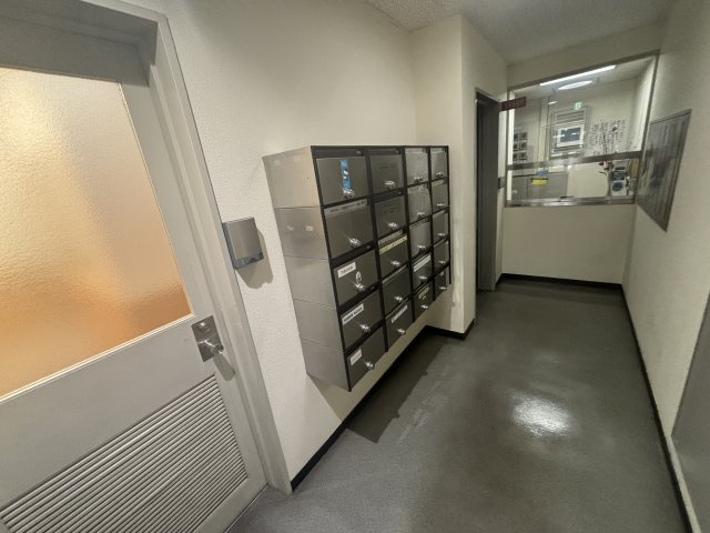 吹田市江坂町１丁目の店舗事務所