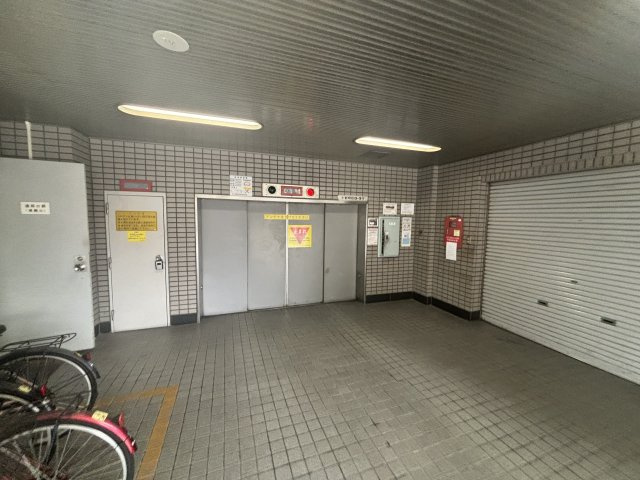 吹田市江坂町１丁目の店舗事務所