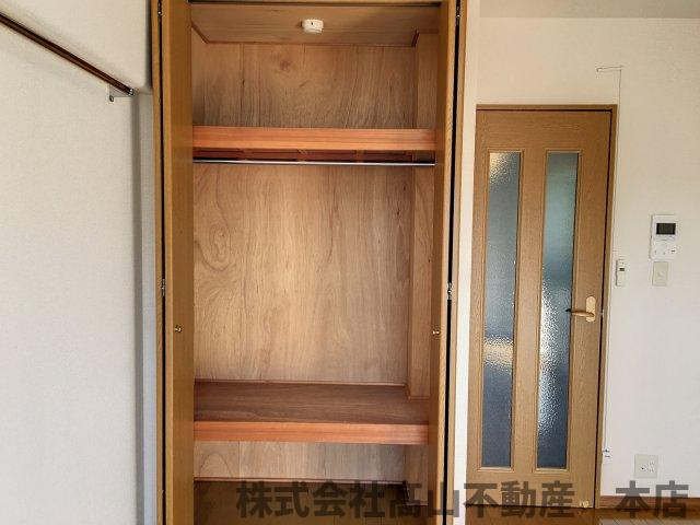 宗像市赤間６丁目の賃貸マンションの収納