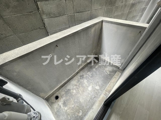 ユニテック甲子園のバルコニー
