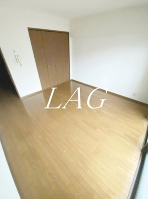 【居間・リビング】 | スリーベルマンションⅠ | 洋室のお部屋です。