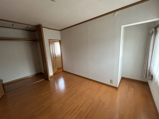 中古戸建　犬山市大字前原字向屋敷　平成6年築の洋室
