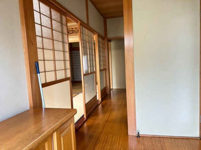 中古戸建　犬山市大字前原字向屋敷　平成6年築の玄関