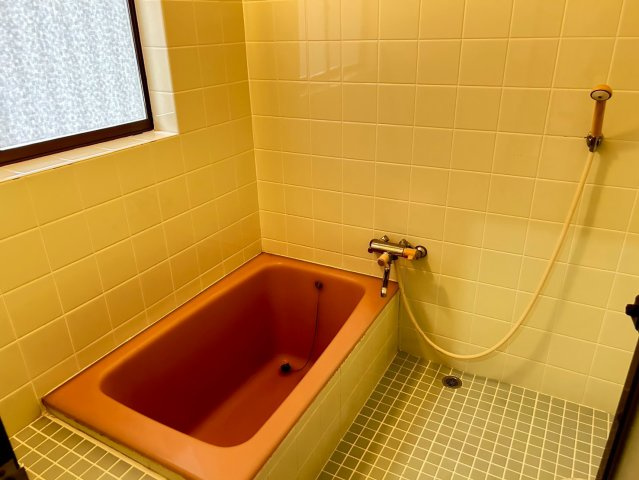 中古戸建　犬山市大字前原字向屋敷　平成6年築の浴室